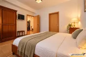 Casa cu 3 apartamente independente, locatie premium, aria Bi 