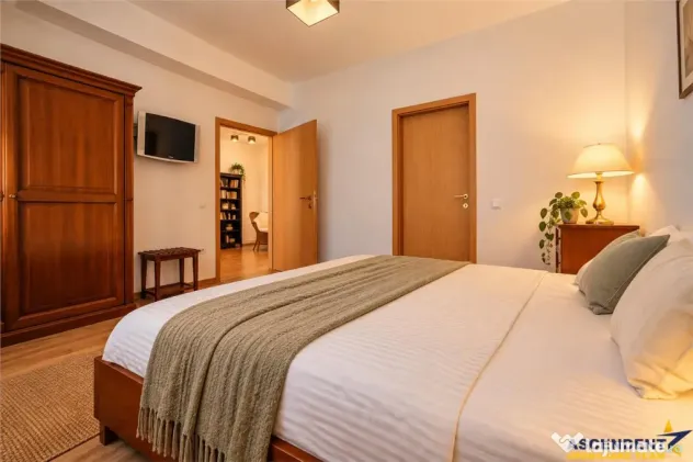 Casa cu 3 apartamente independente, locatie premium, aria Bi - Brasov (Brasov)