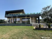 Casă individuală de lux cu piscină și teren generos de 1