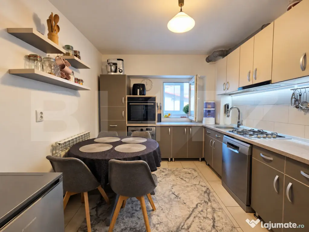 Apartament 3 camere decomandat, 80 mp, etaj 1, zona Tomesti - Iasi (Iasi)