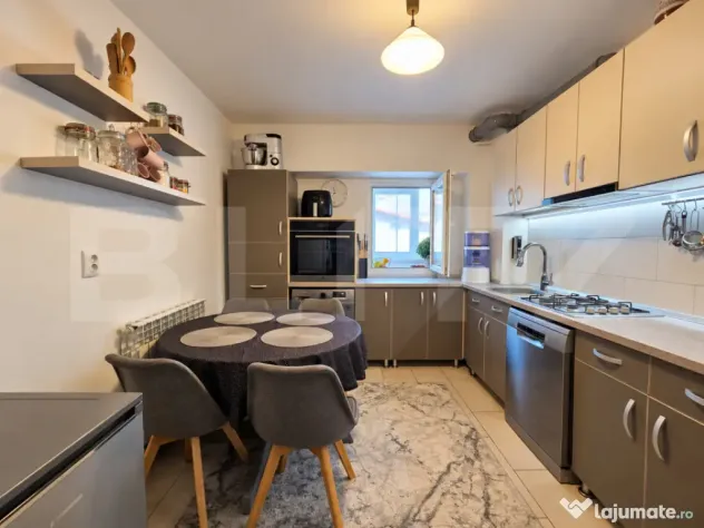 Apartament 3 camere decomandat, 80 mp, etaj 1, zona Tomesti - Iasi (Iasi)