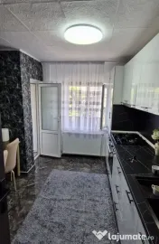 Apartament trei camere Bragadiru Zona Centrala/Primarie 