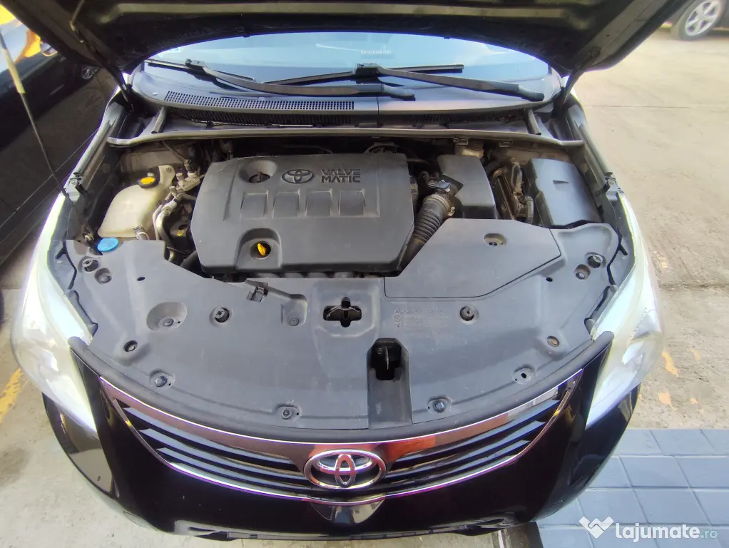 TOYOTA Avensis 2011 — imagine 5