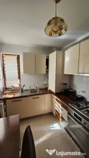 Apartament 3 camere zona TRACTORUL,STR Nicolae Labis, 
