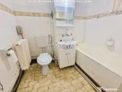 Apartament 3 camere, situat în Târgu Jiu, Str. Nicolae Bă