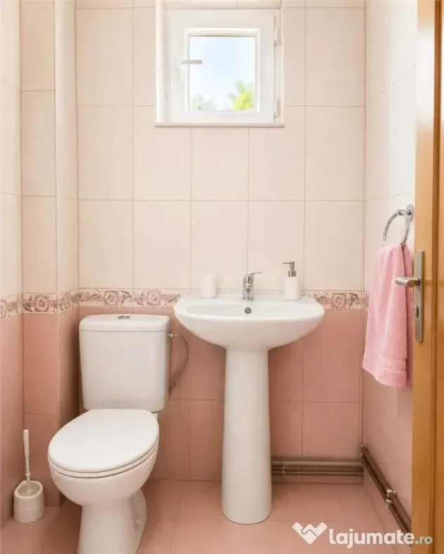 Oras Ulmeni Apartament 3 Camere Etaj 1 cu garaj si boxa - Baia Mare (Maramures)