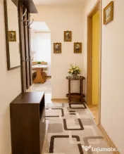 Oras Ulmeni Apartament 3 Camere Etaj 1 cu garaj si boxa