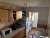 Aradului - 2 Camere - Decomandat - Centrala proprie - Bloc i 