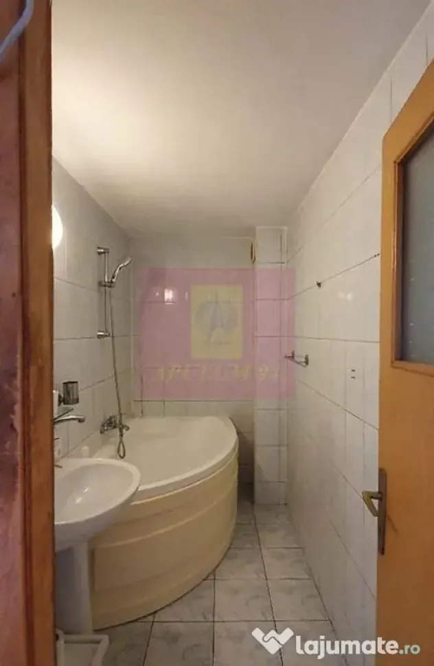 VAnzare apartament 3 camere Unirii Zepter-adiacent - Bucuresti (Bucuresti-Ilfov)
