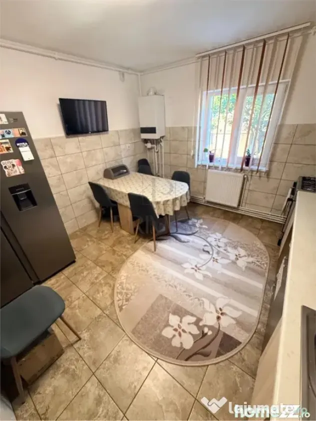 Lipovei - 2 Camere - Etaj 1 - Renovat - Centrala proprie - S - Timisoara (Timis)