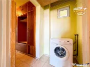 Film! Apartament cu 3 camere, decomandat, Ciucului, Sfantu G 
