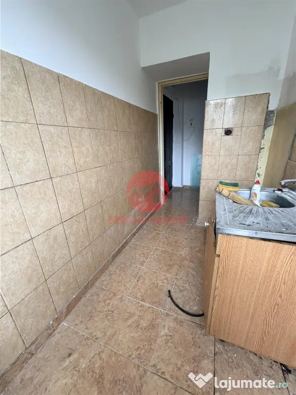 Apartament 2 Camere Semidecomandat Zona Inel 2 - Constanta (Constanta)