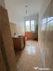 Apartament 2 Camere Semidecomandat Zona Inel 2 