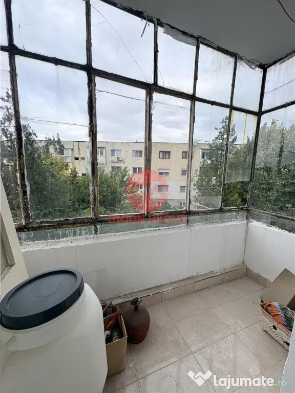 Apartament 2 Camere Semidecomandat Zona Inel 2 - Constanta (Constanta)