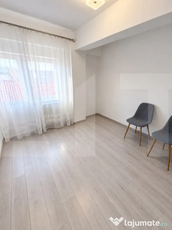 Apartament 3 camere 74mp - Semidecomandat - Zona Bazar - Botosani (Botosani)