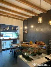 Bistro , cafenea la cheie ultracentral 