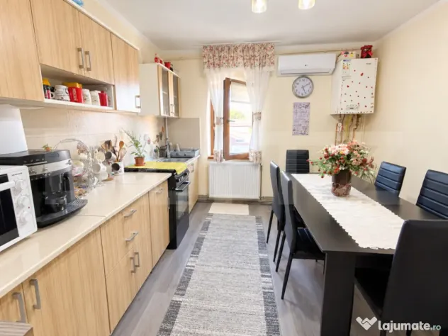 Vânzare apartament 3 camere- Aiud- Nemobilat - Aiud (Alba)