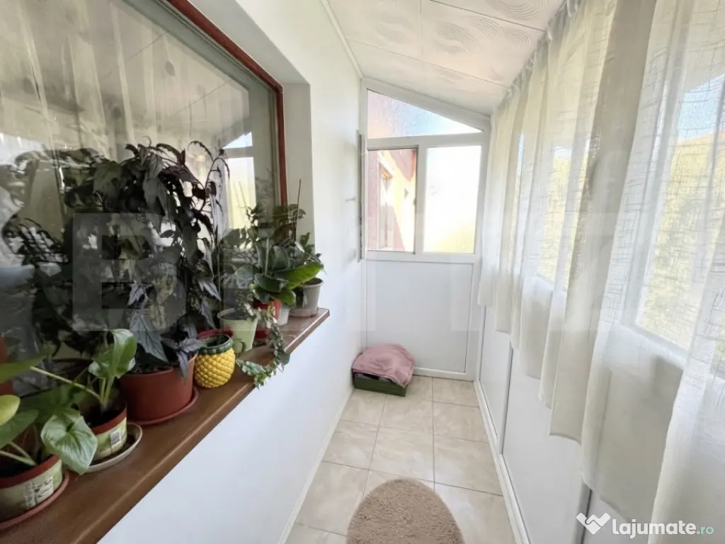 Vânzare apartament 3 camere- Aiud- Nemobilat - Aiud (Alba)