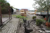 Constructii si teren intravilan18.000 mp 