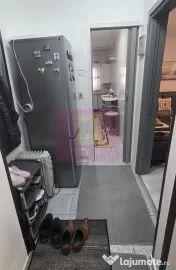 Garsoniera de vanzare in Sinaia – zona Spital 