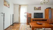Apartament cu 3 camere de închiriat în zona Tractorul 