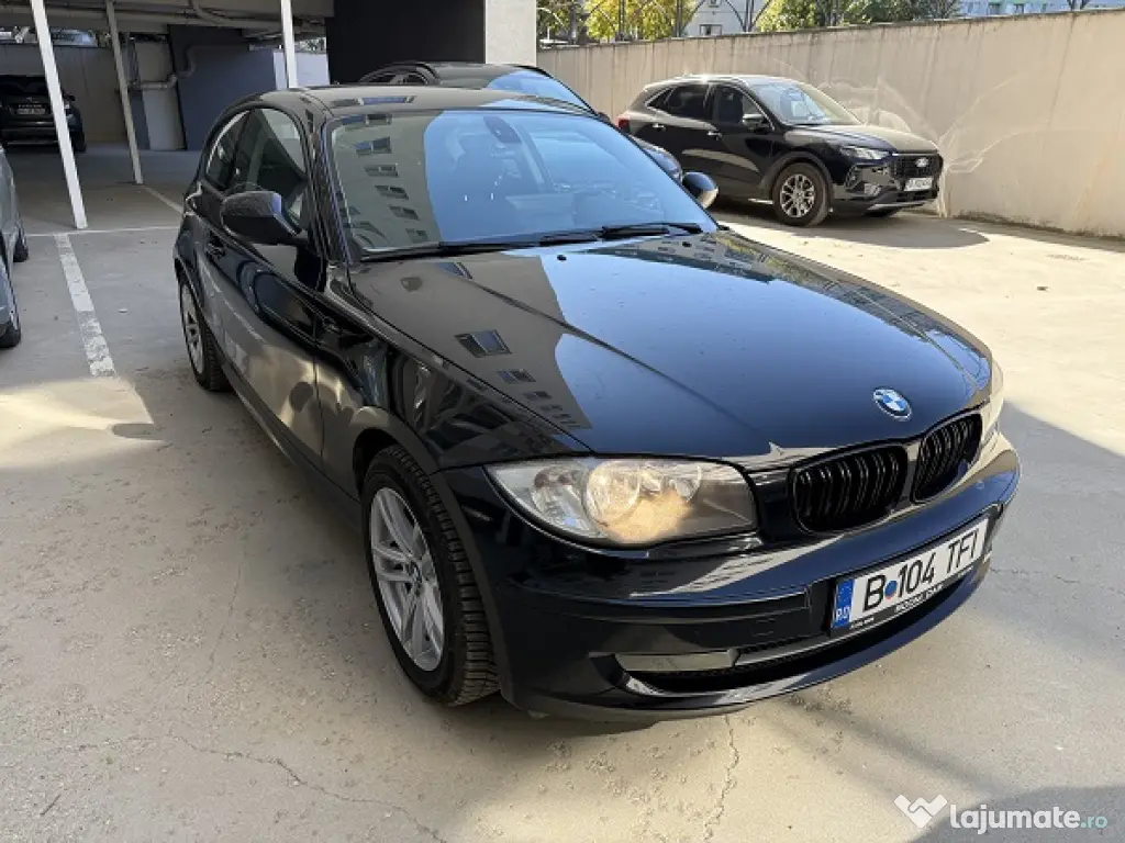 BMW Seria 1 116i, 2011, motor 2.0 benzină