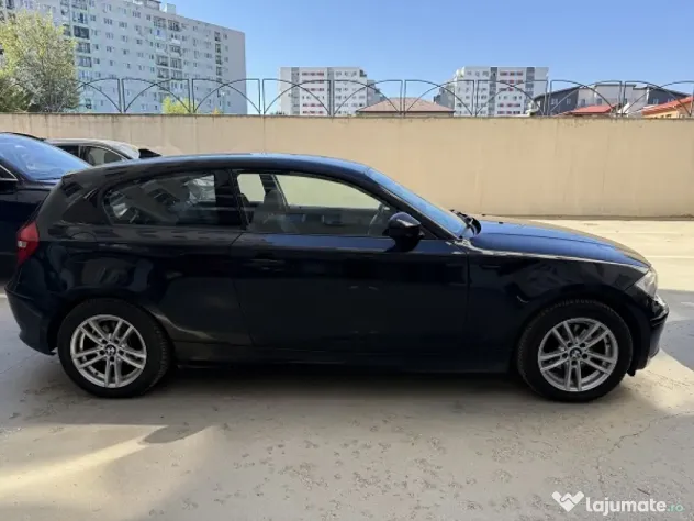 BMW Seria 1 116i, 2011, motor 2.0 benzină