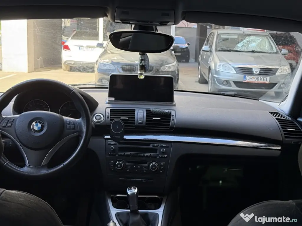 BMW Seria 1 116i, 2011, motor 2.0 benzină