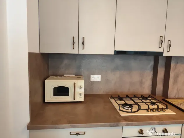 Prima închiriere Str. Eroilor proprietar apartament 2 camere