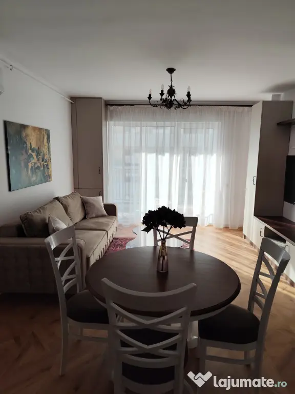 Prima închiriere Str. Eroilor proprietar apartament 2 camere