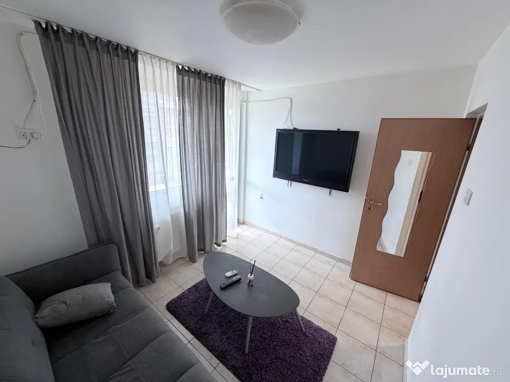 Închiriez apartament cu 2 camere