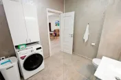 De inchiriat apart. 2 Camere - Riviera - Vedere Dunăre și Parcare Privată 