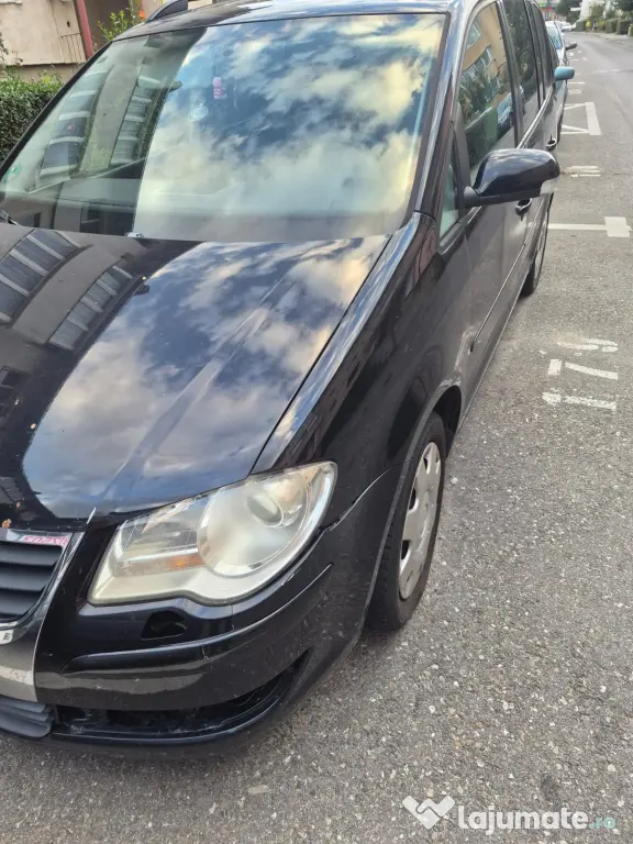 De vânzare Volkswagen Touran 2.0 TDI