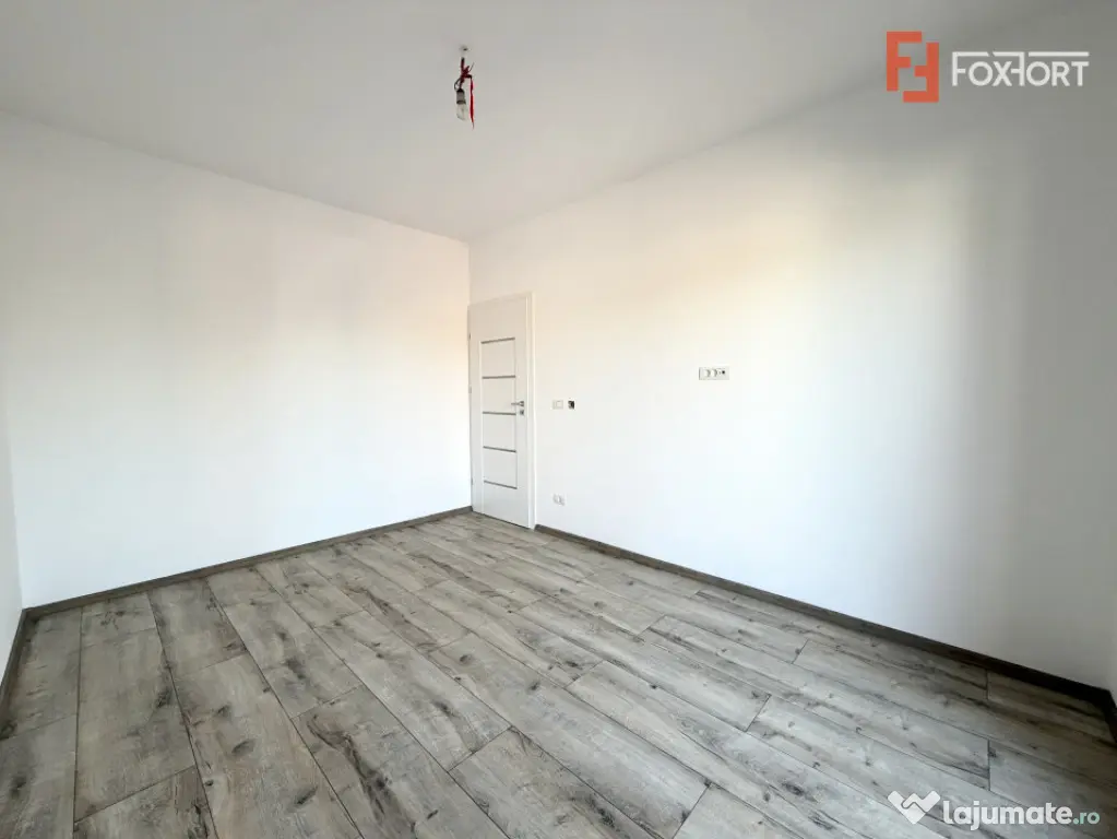 Casa individuala cu 4 camere, teren 900 mp, cu toate utilita - Sanandrei (Timis)