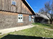 Casa renovabila/demolabila, teren 1250 mp, Radauti