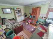 Casa renovabila/demolabila, teren 1250 mp, Radauti