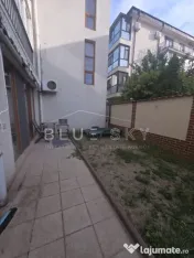 Mamaia Nord -Garsoniera cu curte proprie si loc de parcare 