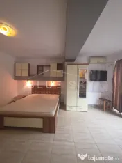 Mamaia Nord -Garsoniera cu curte proprie si loc de parcare 