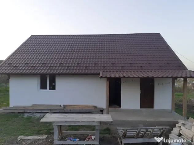 Vand casa satul Stânca, comuna Comarna, județul Iași