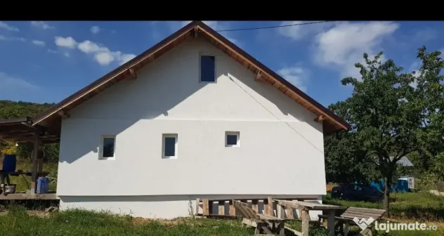 Vand casa satul Stânca, comuna Comarna, județul Iași