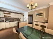 Vila spatioasa de inchiriat in Gruia 