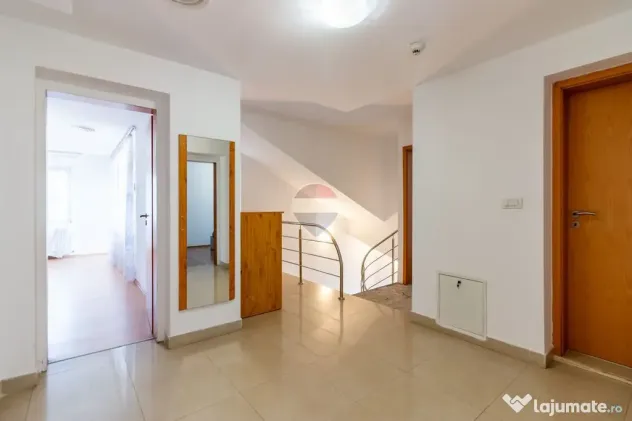 Casă / Vilă cu 8 camere de vânzare în CHIAJNA - Bucuresti (Bucuresti-Ilfov)