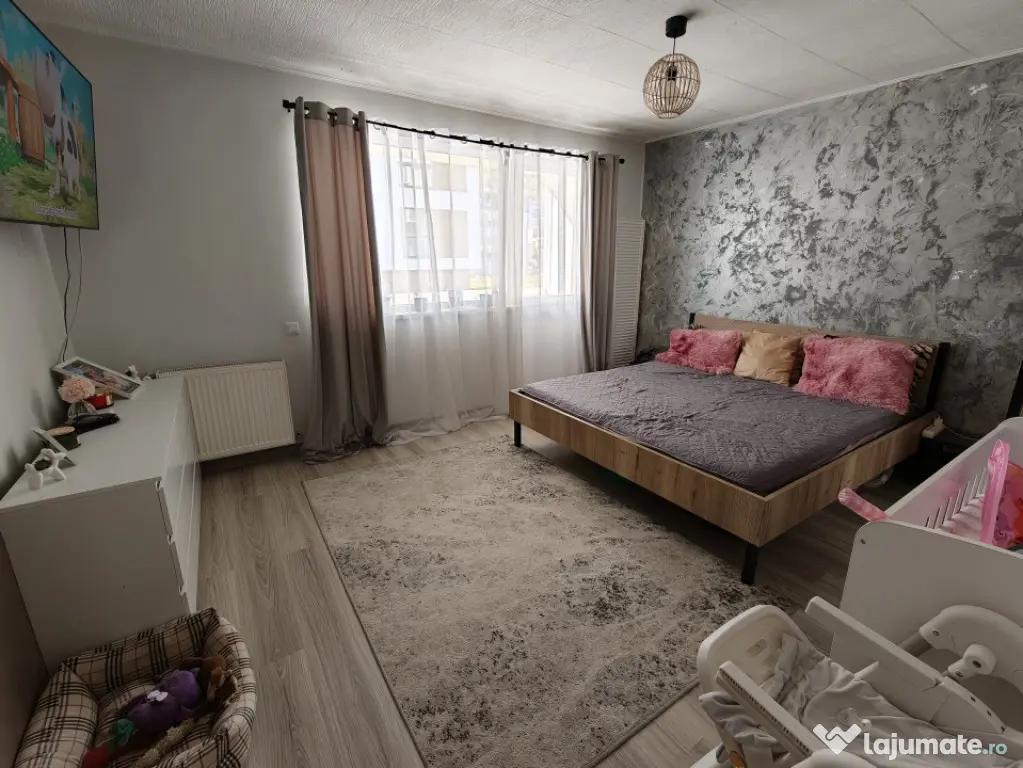 Apartament cu o cameră, 32 mp, balcon | zona Eroilor, Flore - Floresti (Cluj)