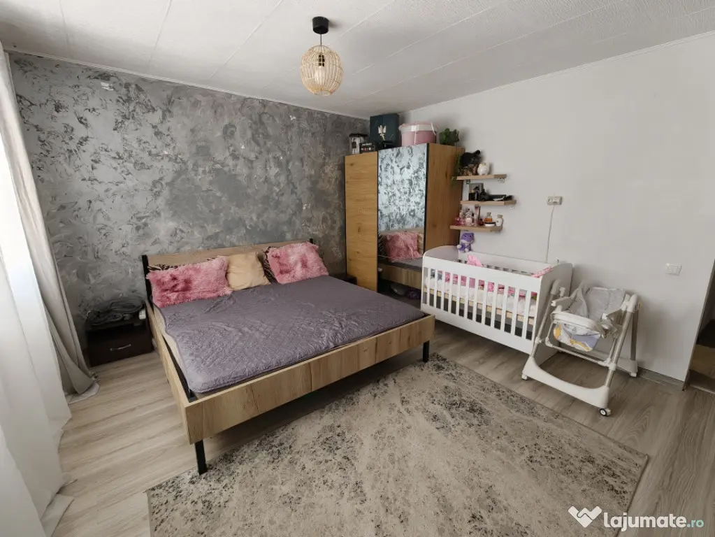 Apartament cu o cameră, 32 mp, balcon | zona Eroilor, Flore - Floresti (Cluj)