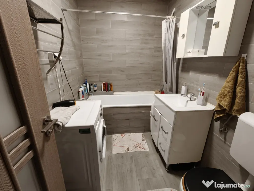 Apartament cu o cameră, 32 mp, balcon | zona Eroilor, Flore - Floresti (Cluj)