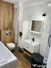 Apartament 3 camere 50mp+ 7 mp balcon + parcare in Floresti 