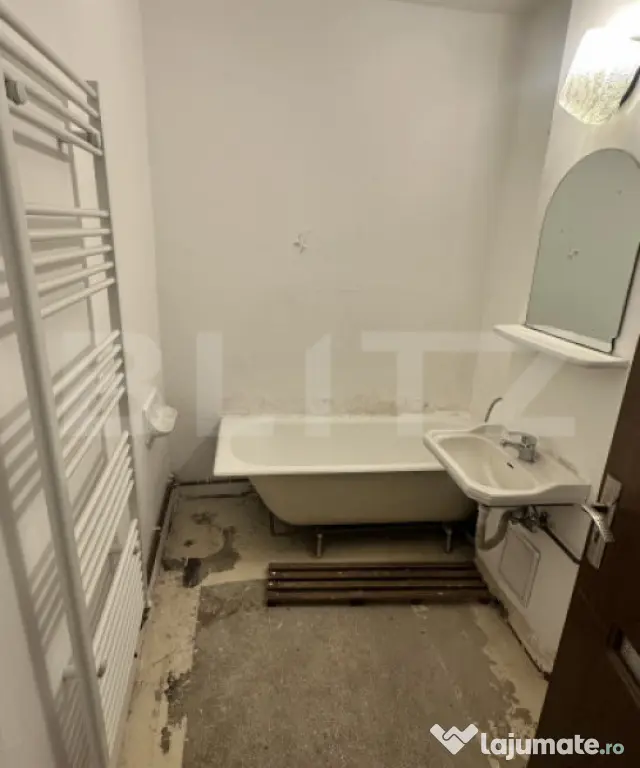 Apartament 2 camere decomandat | 58 mp construiți | Renovat - Orastie (Hunedoara)