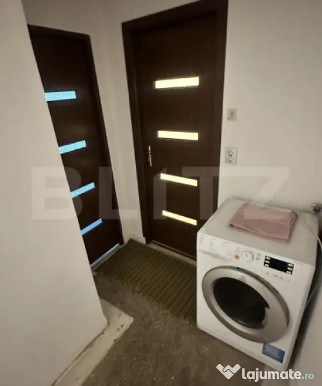 Apartament 2 camere decomandat | 58 mp construiți | Renovat - Orastie (Hunedoara)