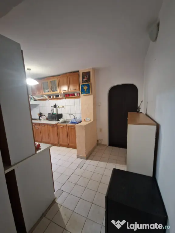 Apartament cu 3 camere decomandate – 70 mp | Spațios, mobilat și utilat