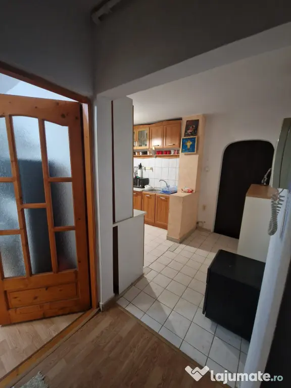 Apartament cu 3 camere decomandate – 70 mp | Spațios, mobilat și utilat